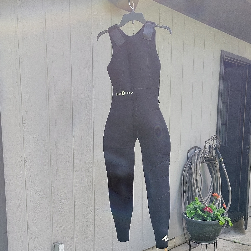 Black One Piece Full Length Wet Suit Sleek Design